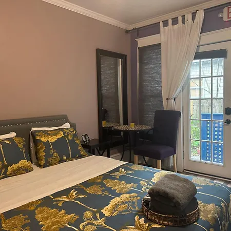 Old Town Charm Suite